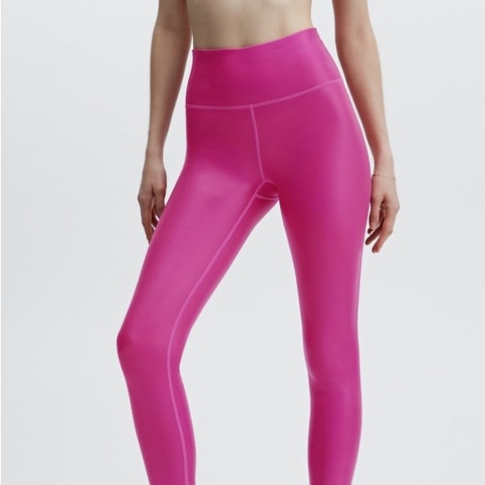 Fabletics high waisted iridescent luxe leggings only worn once.